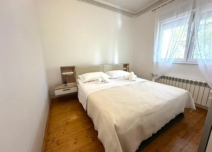 Oleander Garden * ビオグラード・ナ・モル