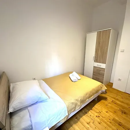 Oleander Garden Apartman Biograd na Moru