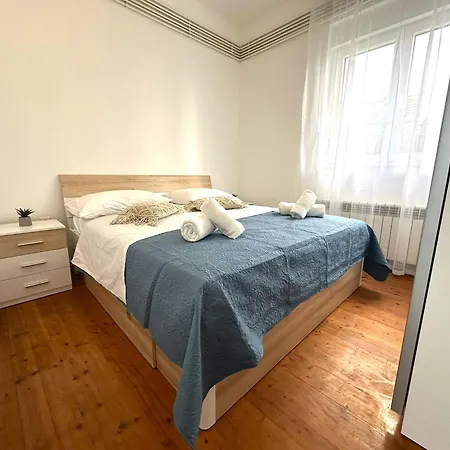 Oleander Garden Apartman Biograd na Moru