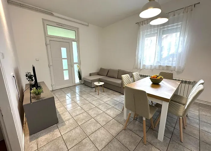 Oleander Garden 비오그라드나모루